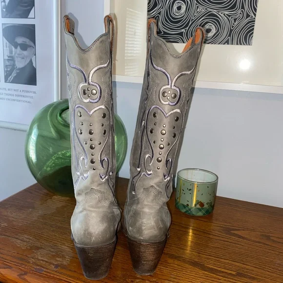 Cuadra Gray Suede Studded and Embroidered Handmade Boots with 3in heel Sz 10 - Picture 6 of 8